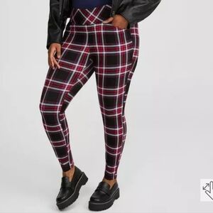 Torrid Black and Red Plaid Women's Leggings, Size 1